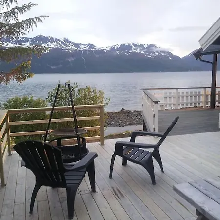 Idyllic With Sauna - Lyngen Alps