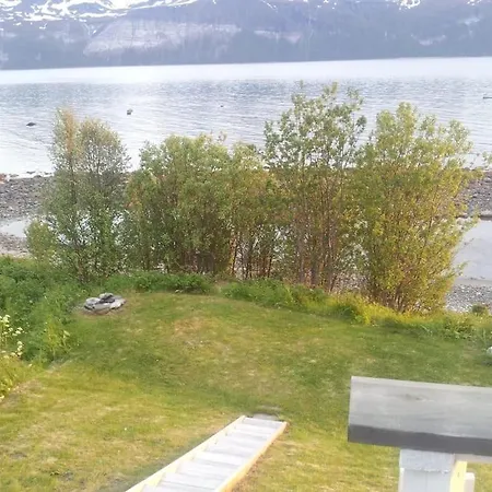 Feriehus Idyllic With Sauna - Lyngen Alps