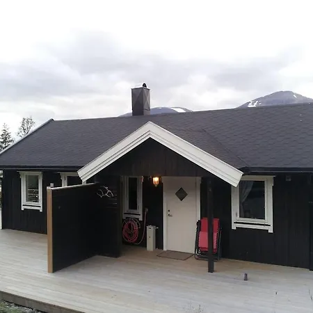 Feriehus Idyllic With Sauna - Lyngen Alps