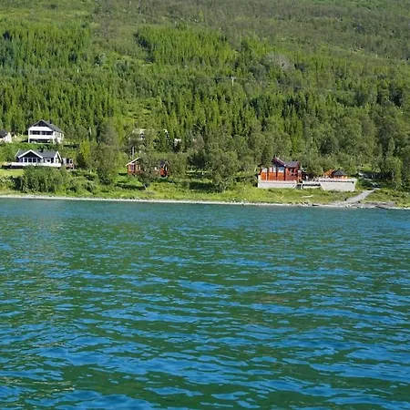 Idyllic With Sauna - Lyngen Alps Svensby