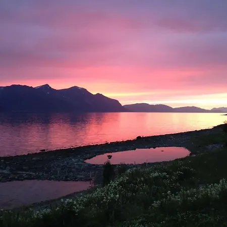Idyllic With Sauna - Lyngen Alps *