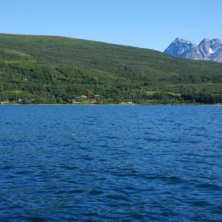 Nyaraló Idyllic With Sauna - Lyngen Alps