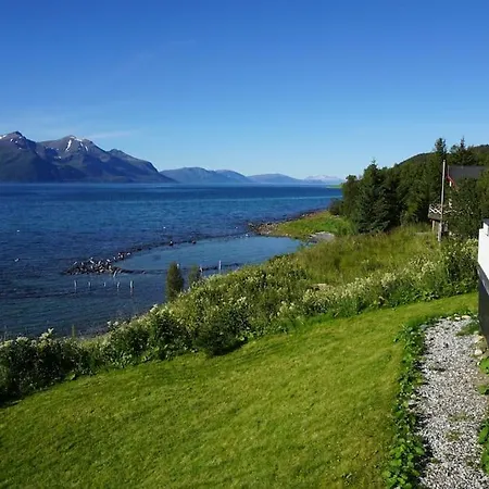 Nyaraló Idyllic With Sauna - Lyngen Alps